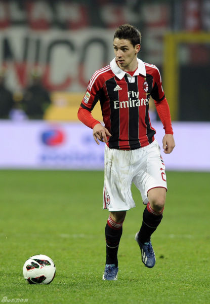 意媒：尤文冬窗很难签下贝尔纳韦，其3千万身价是主要障碍