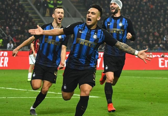 林德洛夫：切尔西实力非常强，我们必须充分准备拿出最高水准（林德洛夫：切尔西实力雄厚，我们需充分备战并拿出最佳表现）