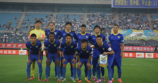 国际米兰连胜，齐沃调整团队，迪乌夫证明实力，马丁内斯复出，球队士气回升。