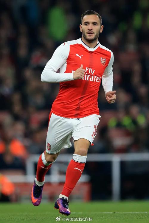 穆里尼奥提前送出圣诞礼物？两小将欧冠迎本菲卡一线队首秀（欧冠对阵本菲卡，穆里尼奥提前送“圣诞礼”：两名小将完成一线队首秀）