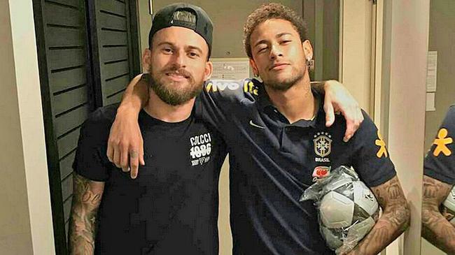 英超战报：蒂亚戈失绝平点，布莱顿2-1险胜布伦特福德（英超：蒂亚戈失点错失扳平，布莱顿2-1力克布伦特福德）