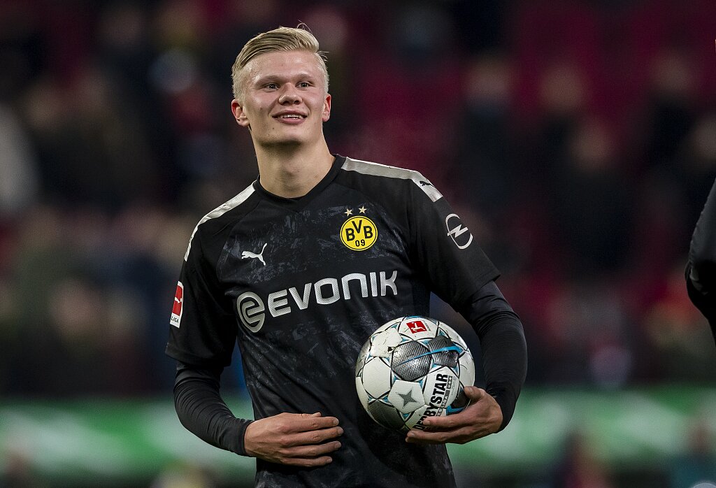 荷甲战报：费尔曼、佩皮破门，埃因霍温2-0战胜海伦芬