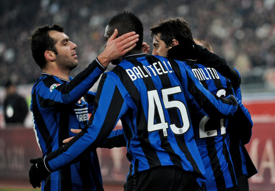 体坛：定南赣联外援埃里克斯或随刘建业加盟重庆铜梁龙（体坛称：定南赣联外援埃里克斯或将随刘建业一同加盟重庆铜梁龙）