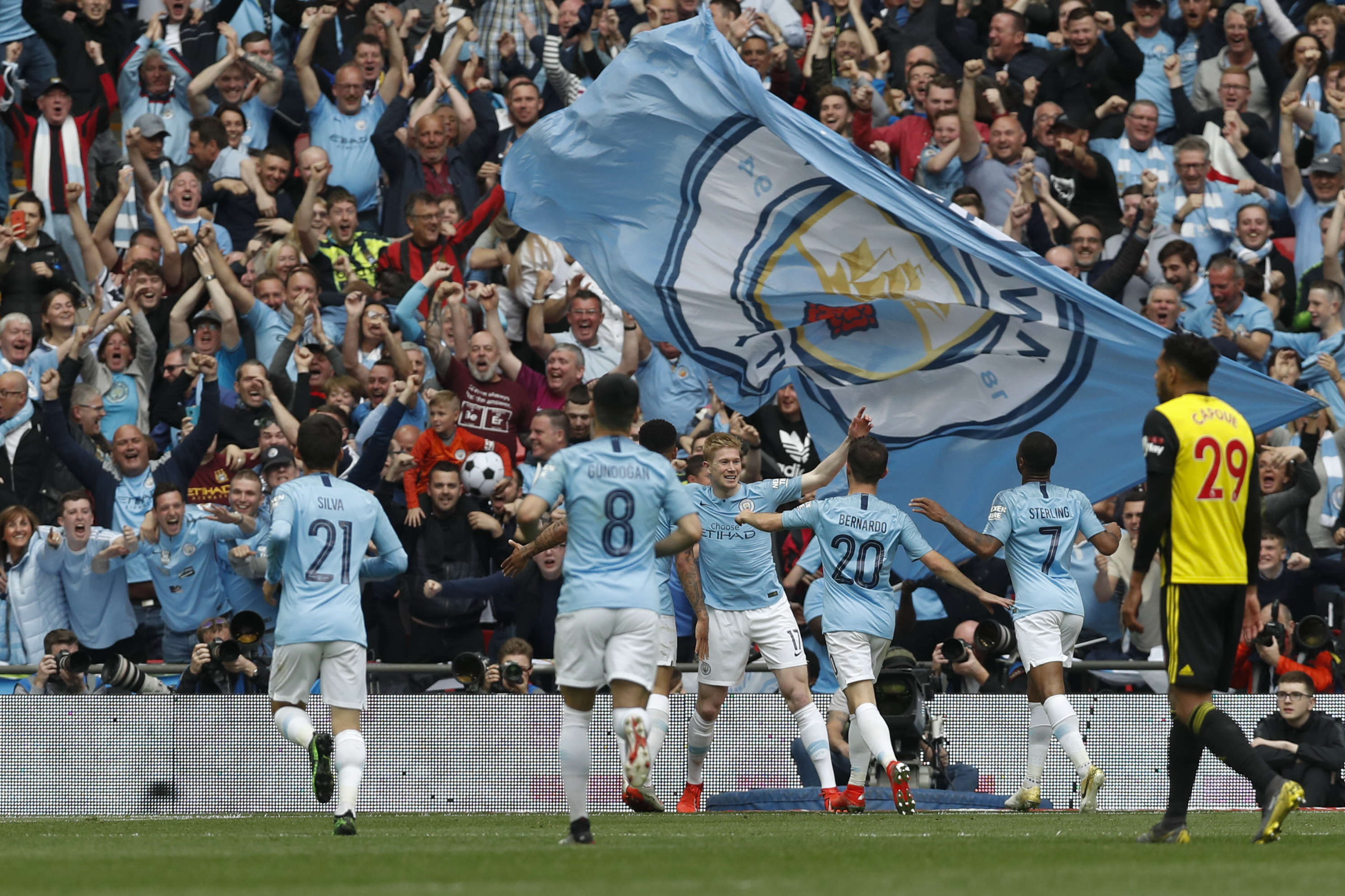 马丁内斯：不认为千球是C罗的具体目标，无人能替代若塔（马丁内斯：千球并非C罗明确目标，若塔的价值无人可替）