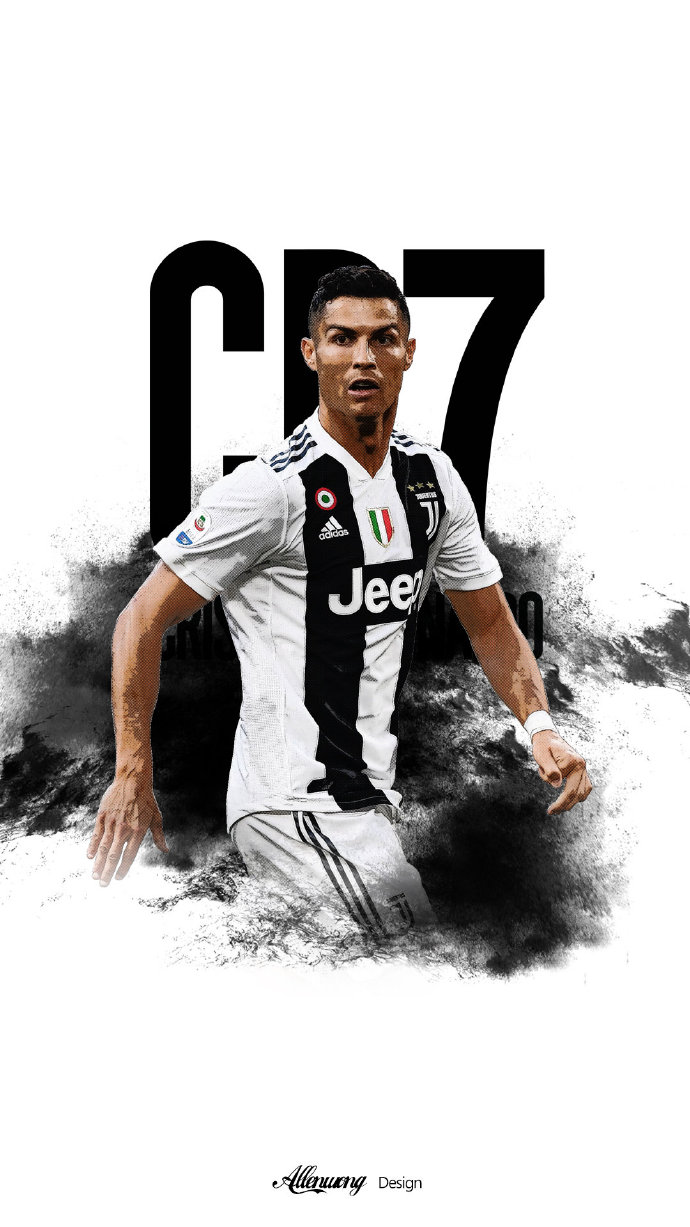 庆祝欧洲杯夺冠，英格兰女足前锋凯莉在伦敦街头跳舞