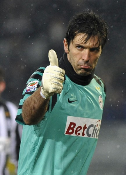 纳尼：弗格森时代，有谁不服从管理就会被内部禁赛（纳尼曝料：弗格森治下，不服管教者将被队内禁赛）