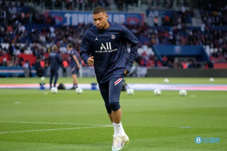 巴塞罗那瞄准劳塔罗·马丁内斯：转会市场的新动向