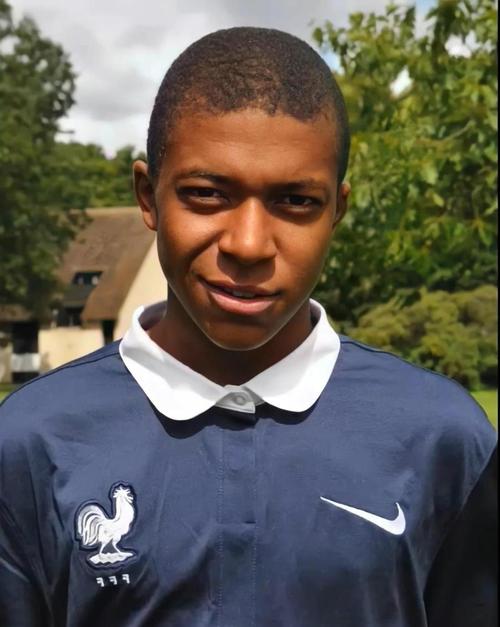 英媒：前曼联天才莫里森加入PFA夏训营，保持状态寻找新下家