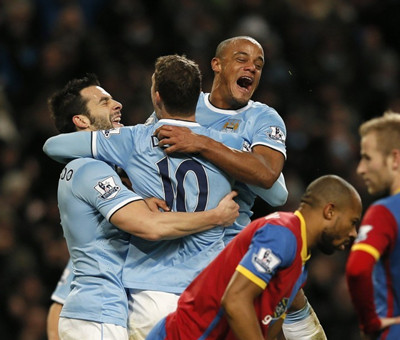 禁区内头球补射破门，毕津浩收获大连英博生涯首球