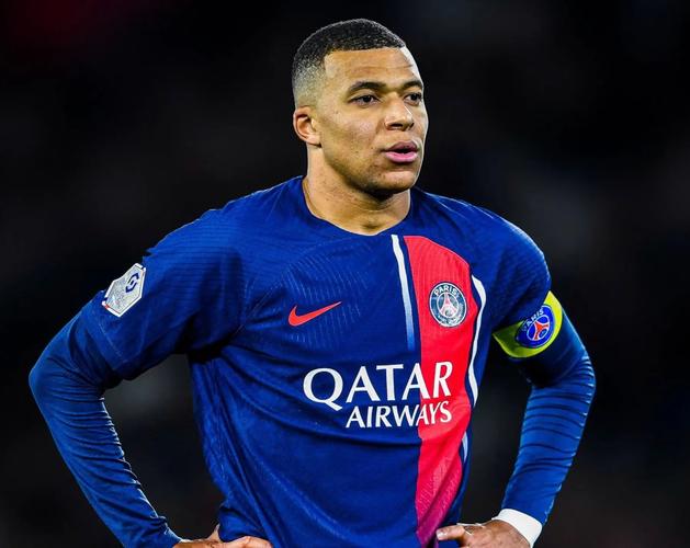 加图索：自从担任意大利主教练以来，我一直在照搬里皮的做法（加图索：出任意大利主帅以来，我始终沿袭里皮的执教方式）