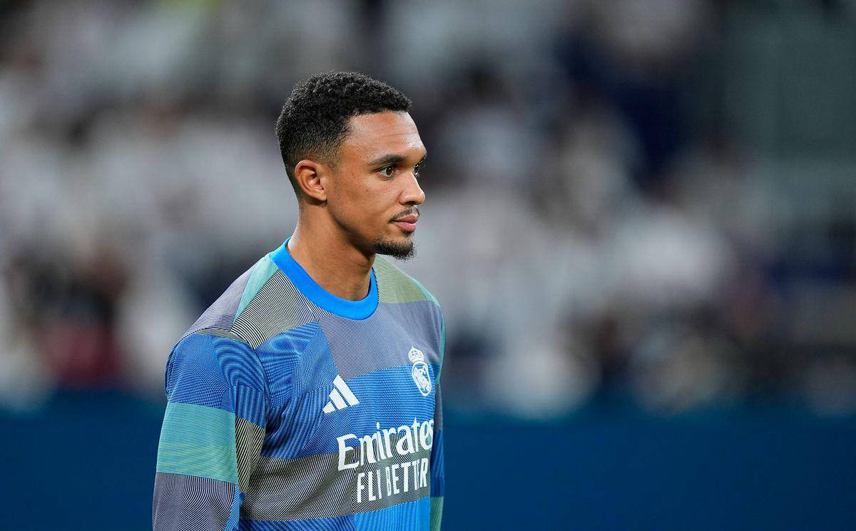 英超战报：维卡里奥送礼，库杜斯破门难救主，热刺1-2富勒姆（英超快讯：维卡里奥失误酿祸，库杜斯进球难救热刺，热刺1比2负于富勒姆）